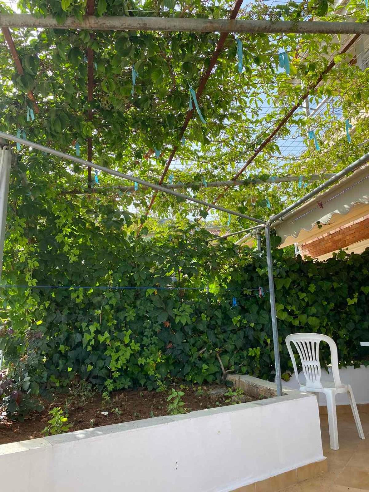 Garden Rooms Himare Bagian luar foto